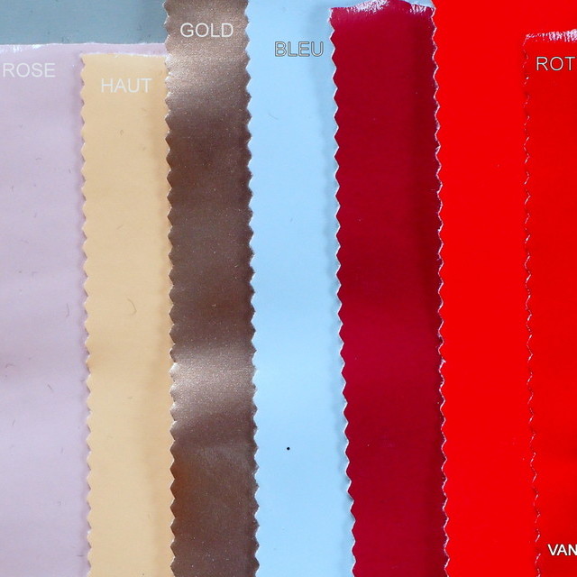 Stretch Wetlook soft Vinyl in Baby Pink | Ansicht: Stretch Wetlook soft Vinyl in Baby Pink mit Softabseite in Weiß