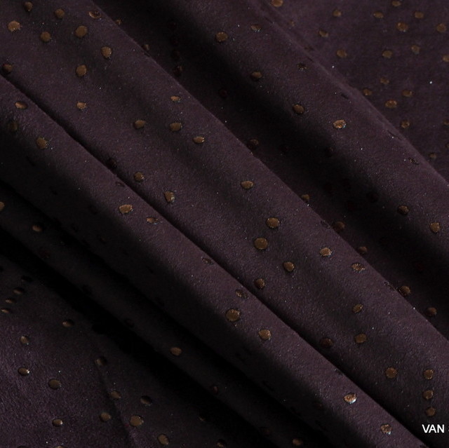 Stretchy gold dabbed leather-imitation in dark burgundy | View: Stretchy gold dabbed leather-imitation in dark burgundy