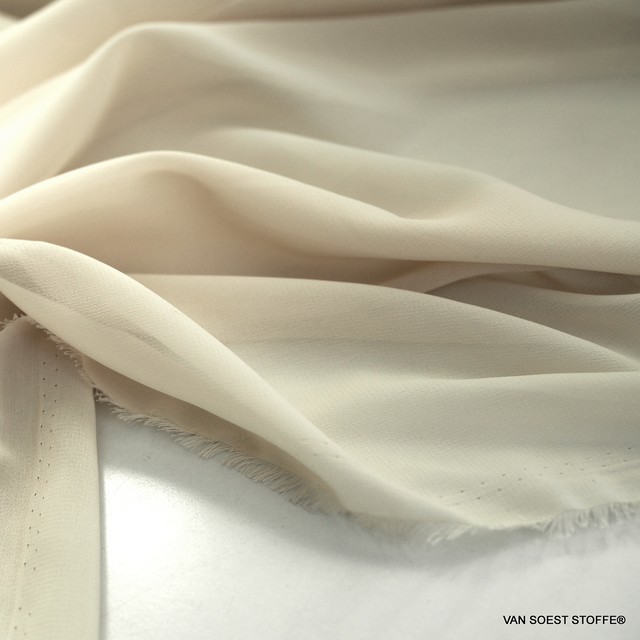 Super feiner Georgette in Ivory