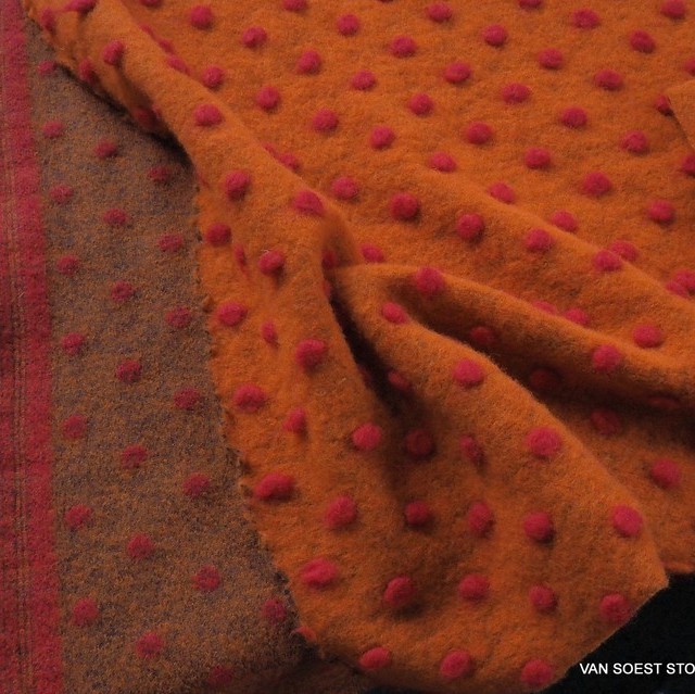 Boiled Wool (Walk) knit dots in orange - red | View: Boiled Wool (Walk) knit dots in orange - red