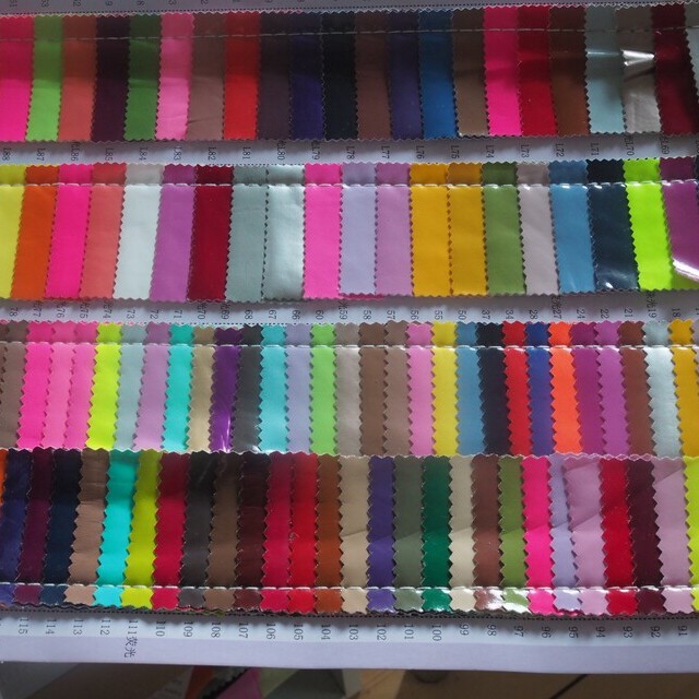 Art. Nr.: Wet Look soft Vinyl in Schwarz | Ansicht: 1460 - Wet look soft vinyl with reverse side - Available colors Wet Look soft Vinyl in Schwarz | Ansicht: 1460 - Wet look soft vinyl with reverse side - Available colors