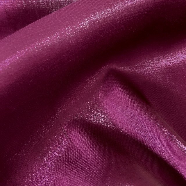 modisch glänzendes Duchesse Imitat in Magenta | Ansicht: modisch glänzendes Duchesse Imitat in Magenta