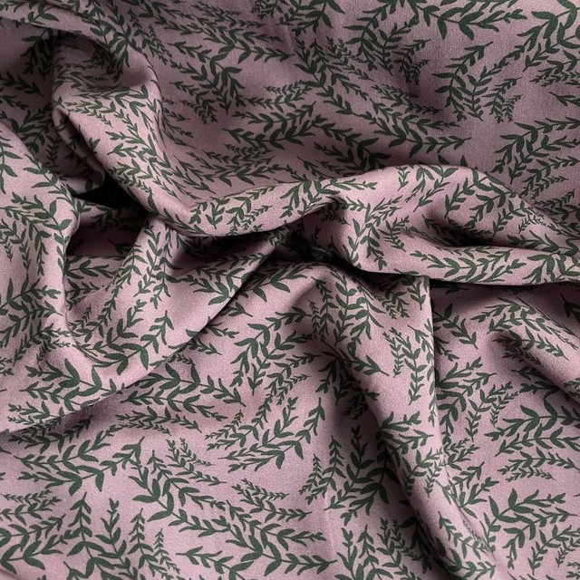 delicate twigs&leaves print in green on lilac - 100% viscose crepe | View: delicate twigs&leaves print in green on lilac - 100% viscose crepe