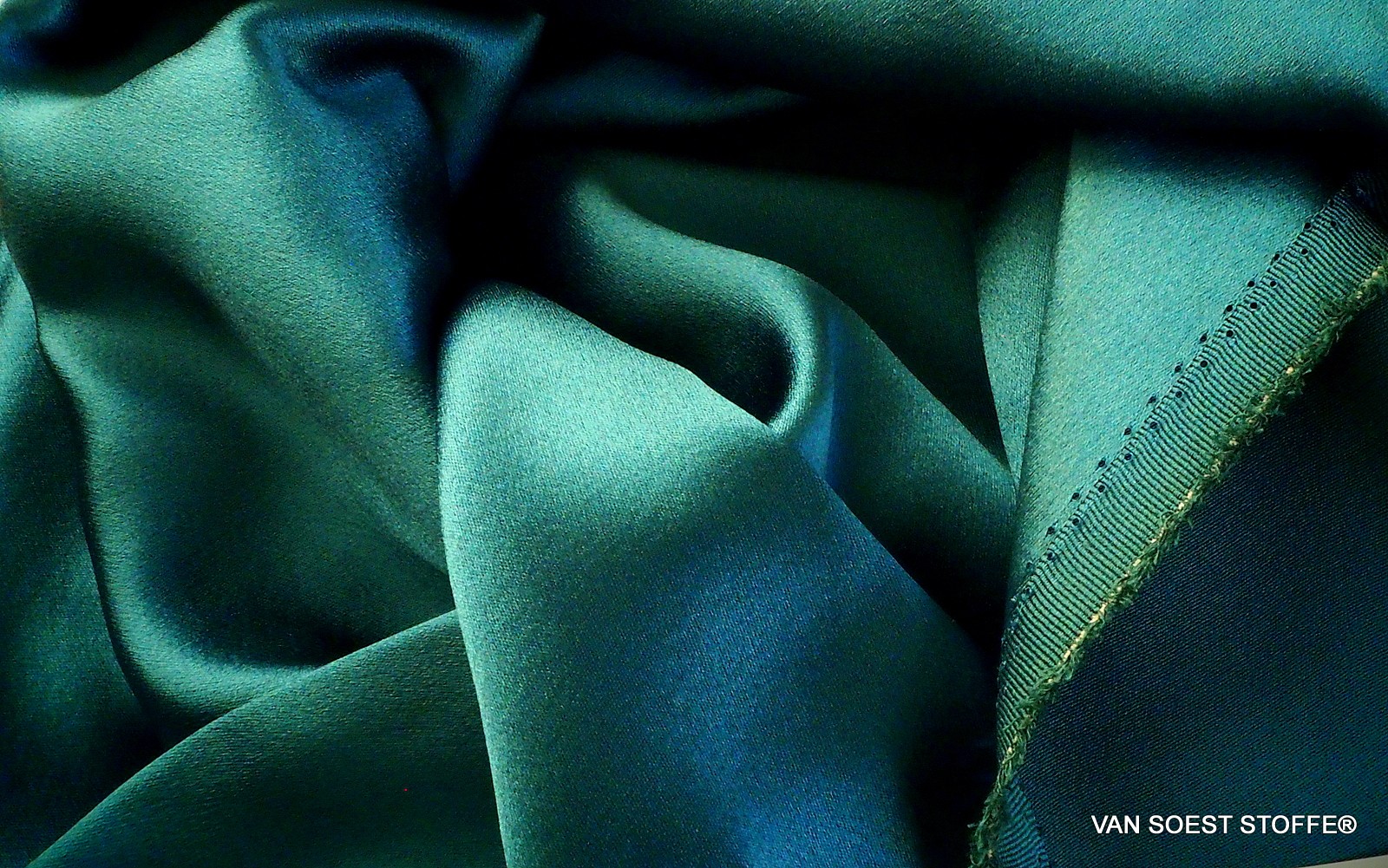 Silk fabric, Versace Versatile Seaweed Green Camo Silk Crepe (Made